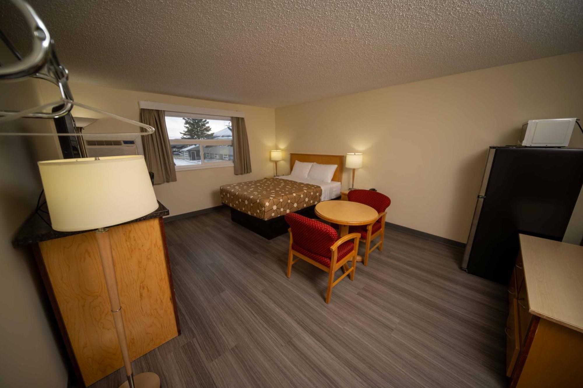 Northern Lights Inn Fort St. John 外观 照片