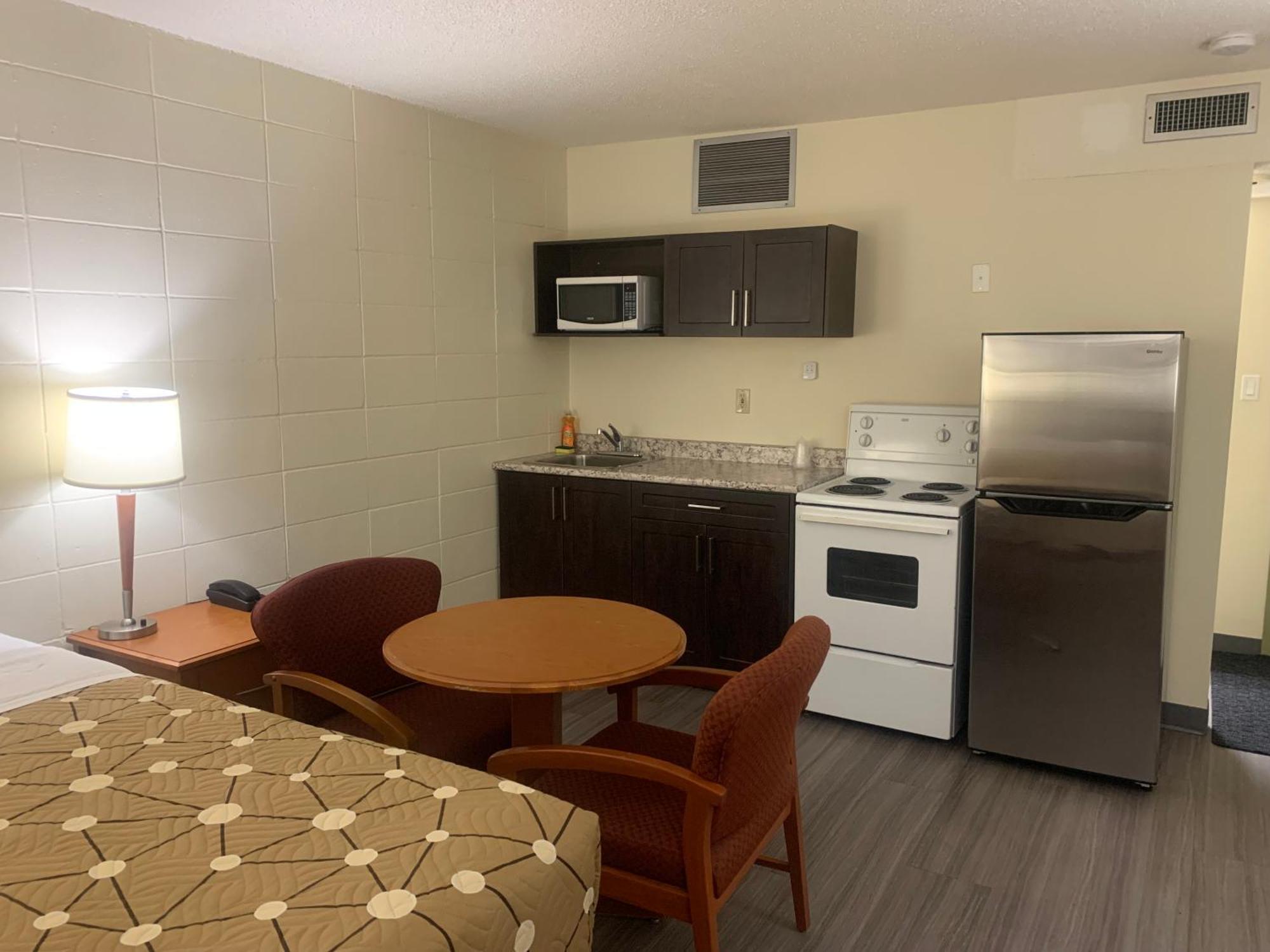 Northern Lights Inn Fort St. John 外观 照片